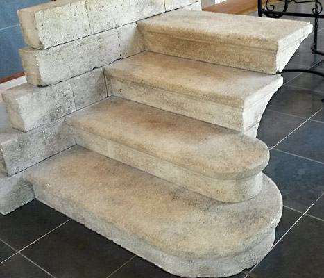 Montée d'escalier en pierre....